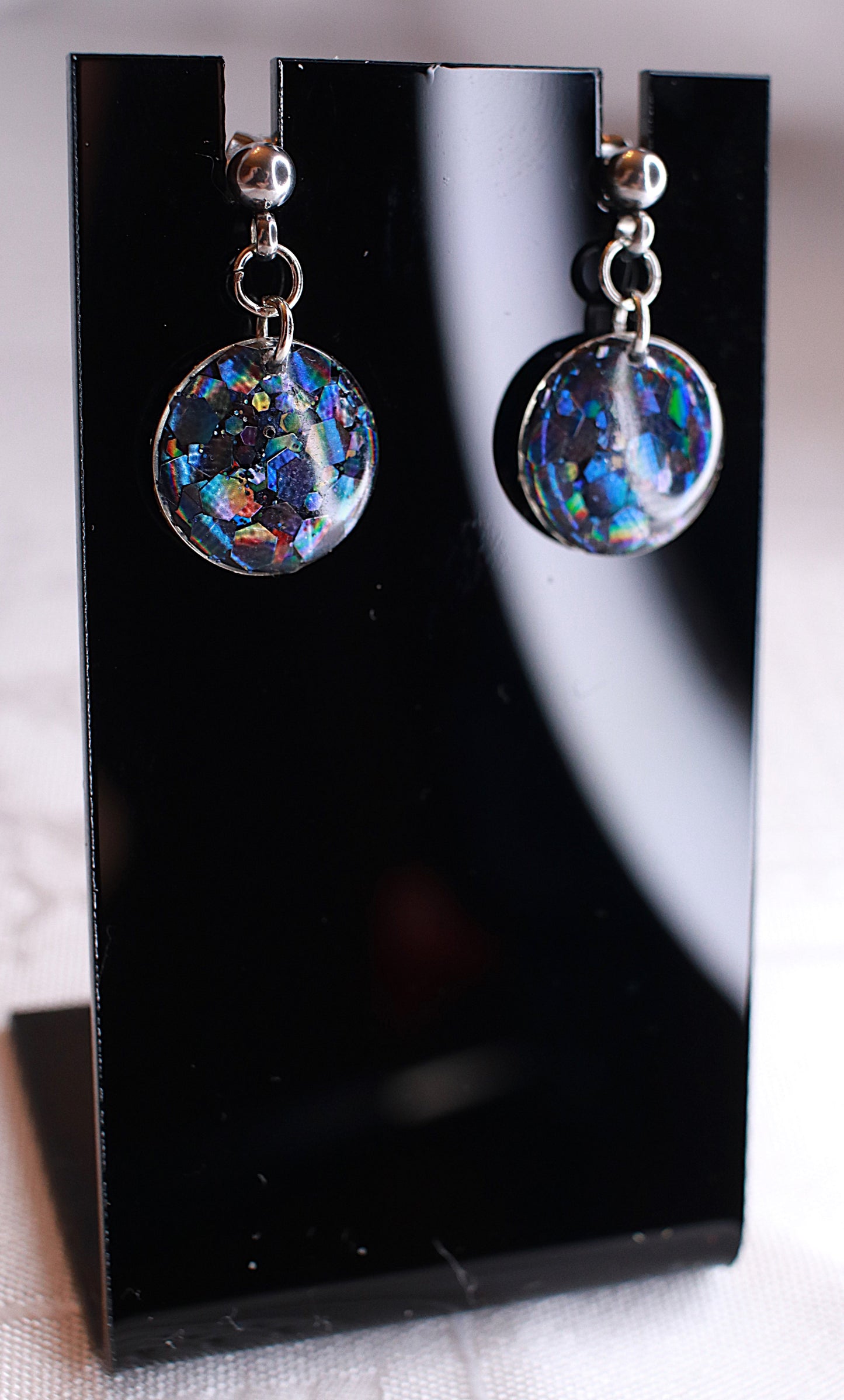 Short earrings - blue specs