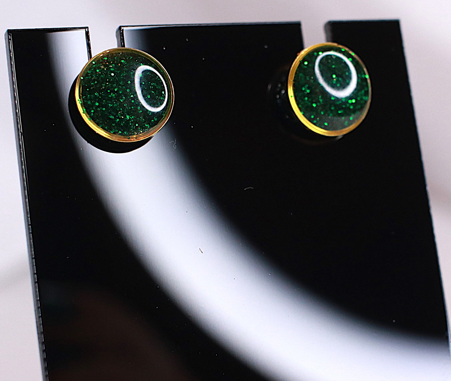 Stud earring - emerald